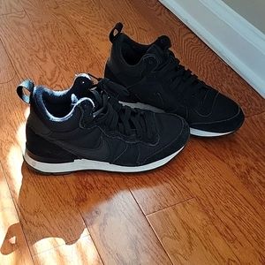 Women sneakers